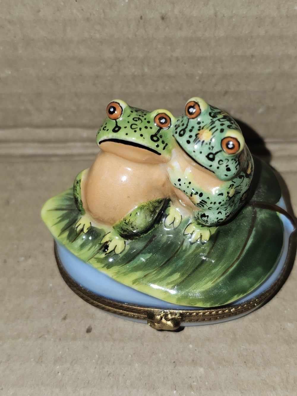 Limoges Green Ceramic Frog Trinket Box with Leaf Base